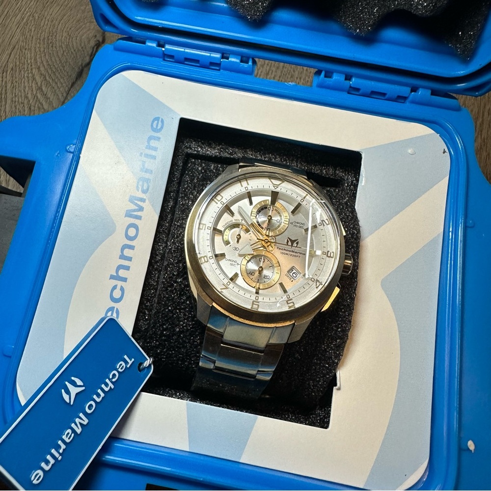 TechnoMarine Ocean Quantum Men's Watch - 44mm [WITH SLOTCASE] - Picture 3 of 10